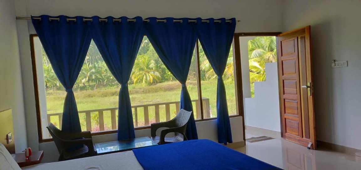 Hotel Exotica Squares Lakshmanpur Ngoại thất bức ảnh