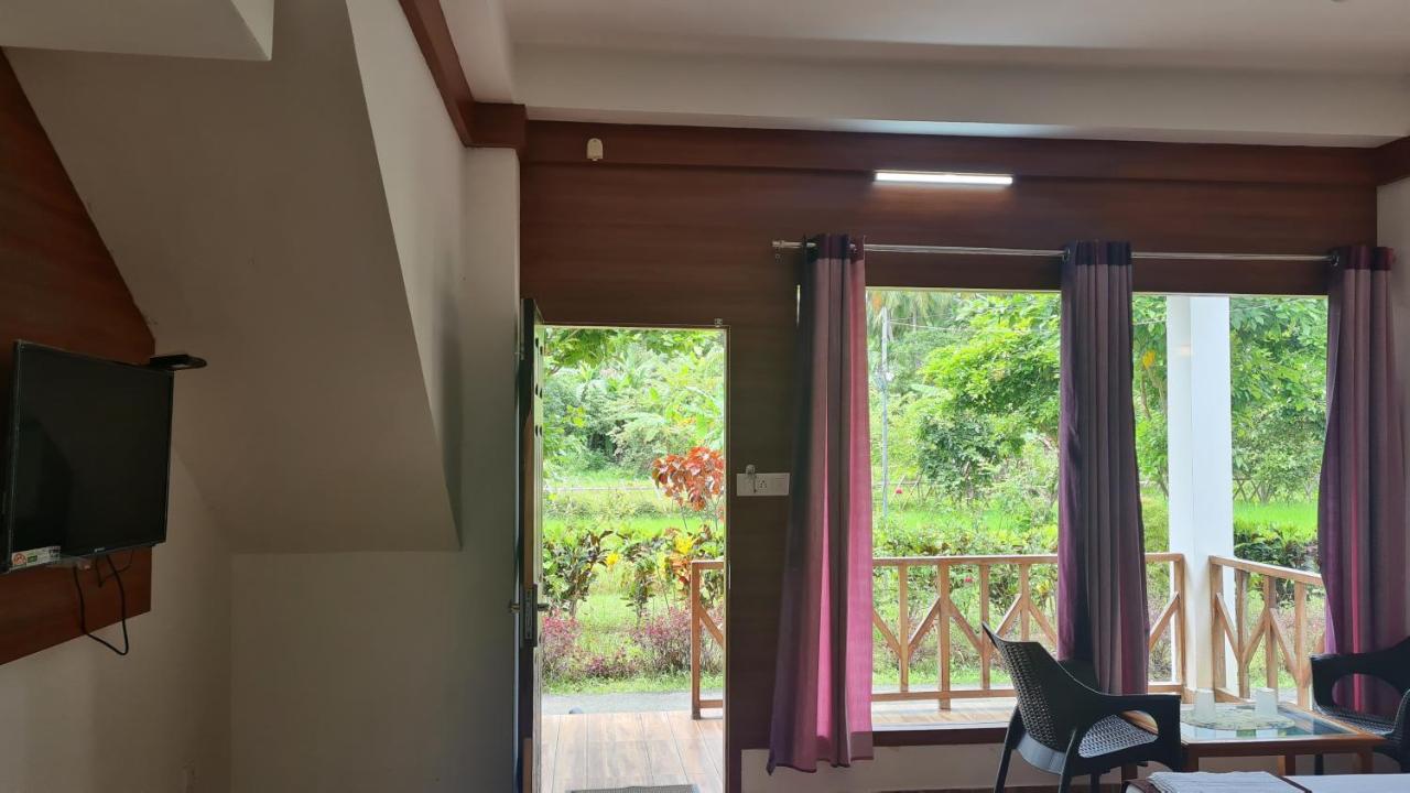Hotel Exotica Squares Lakshmanpur Ngoại thất bức ảnh