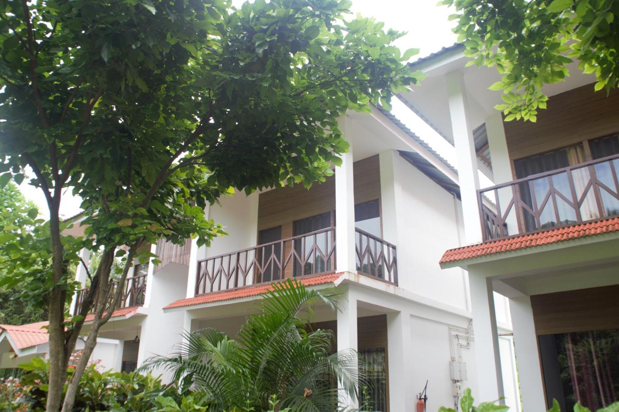 Hotel Exotica Squares Lakshmanpur Ngoại thất bức ảnh