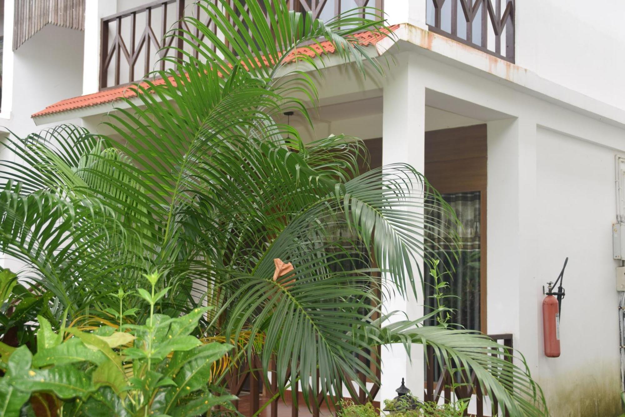 Hotel Exotica Squares Lakshmanpur Ngoại thất bức ảnh