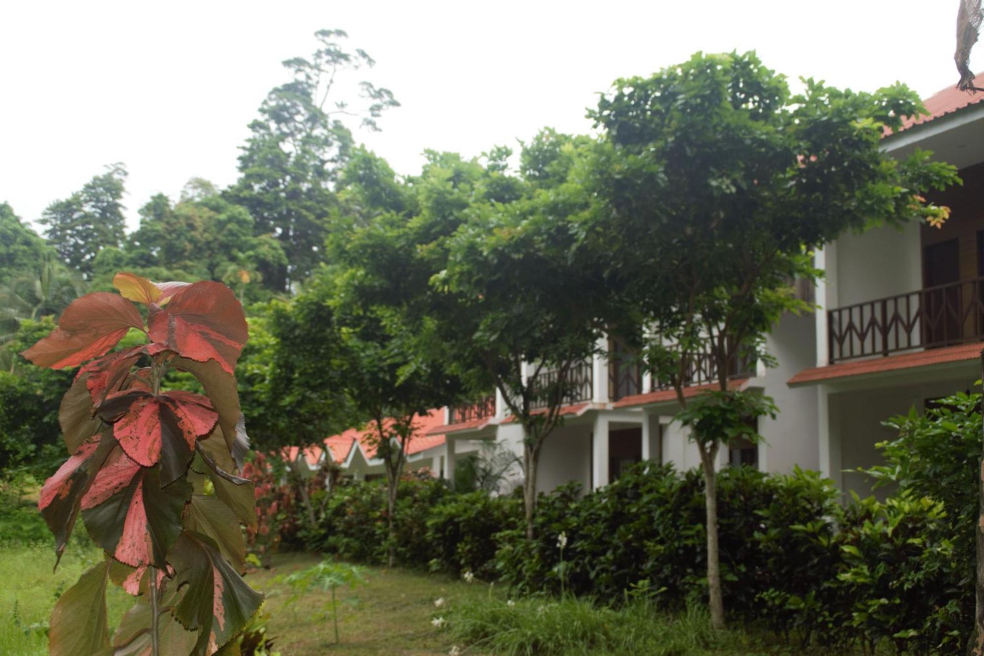 Hotel Exotica Squares Lakshmanpur Ngoại thất bức ảnh